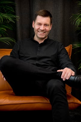 Henrik_Danilesson_Headon__low_res